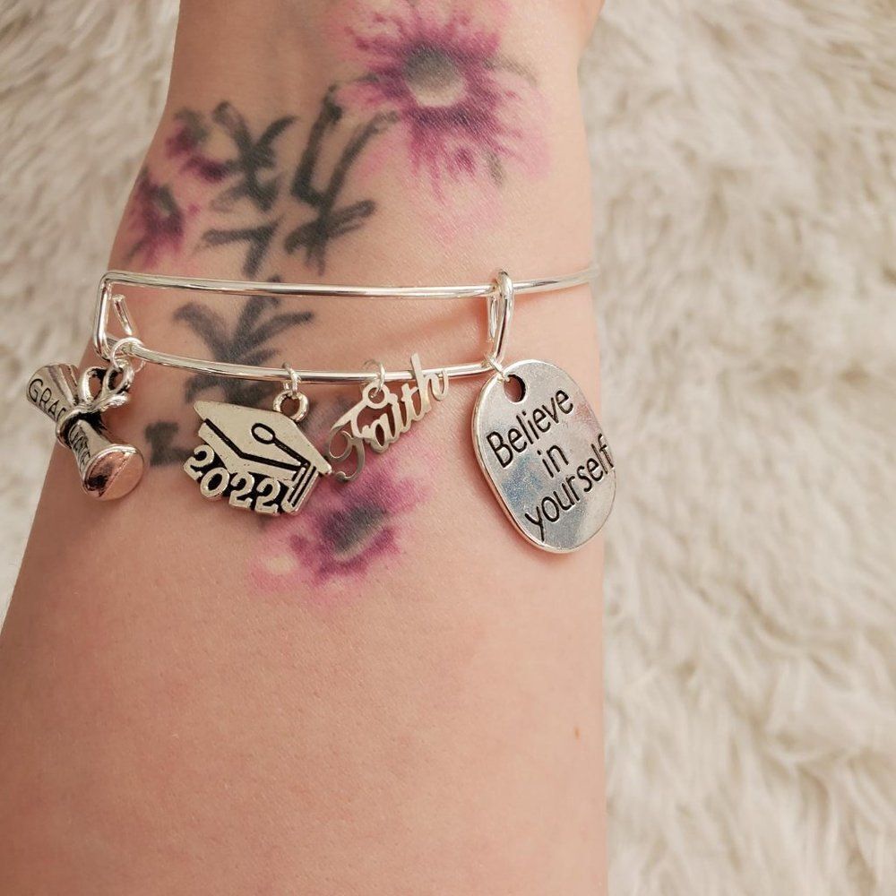 Class of 2022 Graduation Charm Bracelet, Graduation Gift, Senior Graduate - Picture 13 of 13